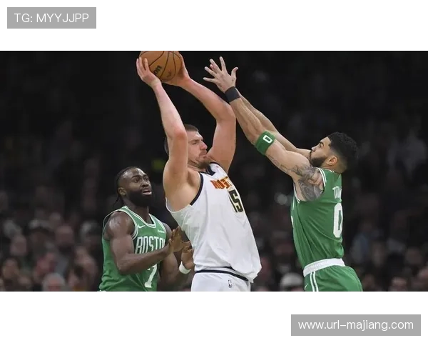 残阵掘金胜绿军，布朗33+7+7失误成转折点