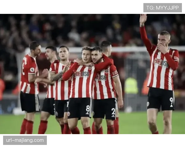 特写:绝杀后,伯恩利球员集体狂奔至客队看台庆祝 特写:绝杀后,伯恩利球员集体狂奔至客队看台庆祝