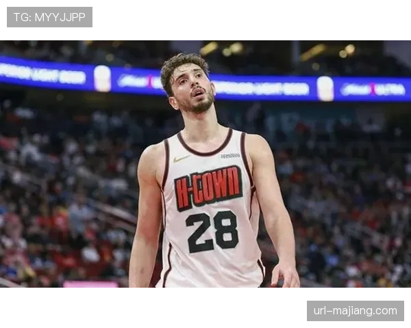 终场哨响，申京低头离场，火箭全队投篮命中率不足四成